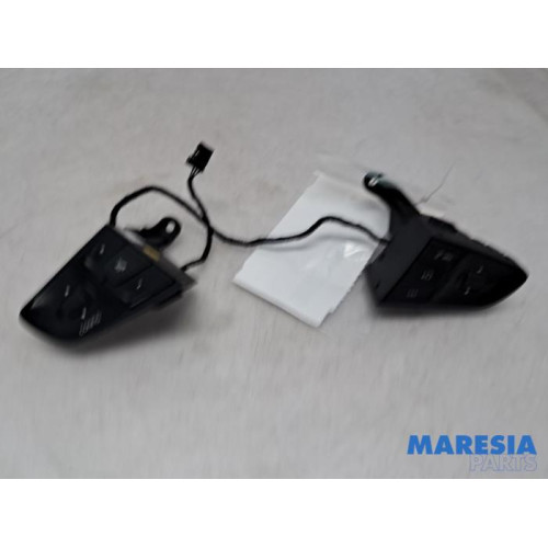 Citroen - Jumpy - Steering wheel mounted radio control