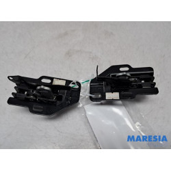 Citroen - Jumpy - Tailgate lock mechanism