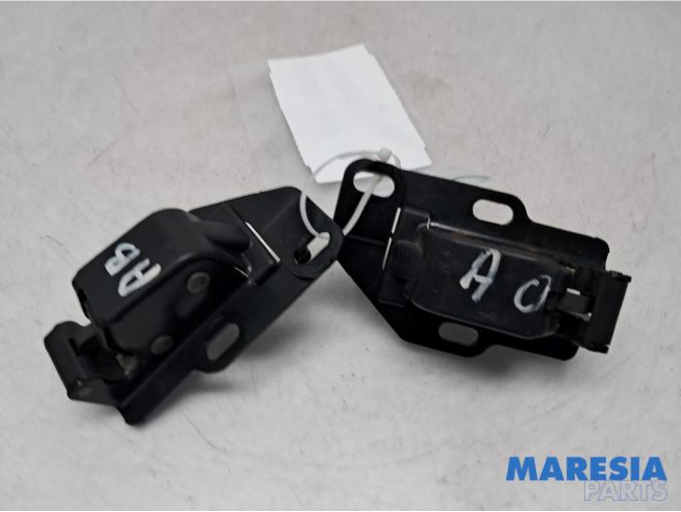 Citroen - Jumpy - Tailgate lock mechanism