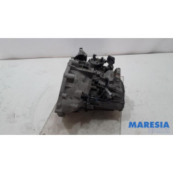 Opel - Vivaro - Gearbox