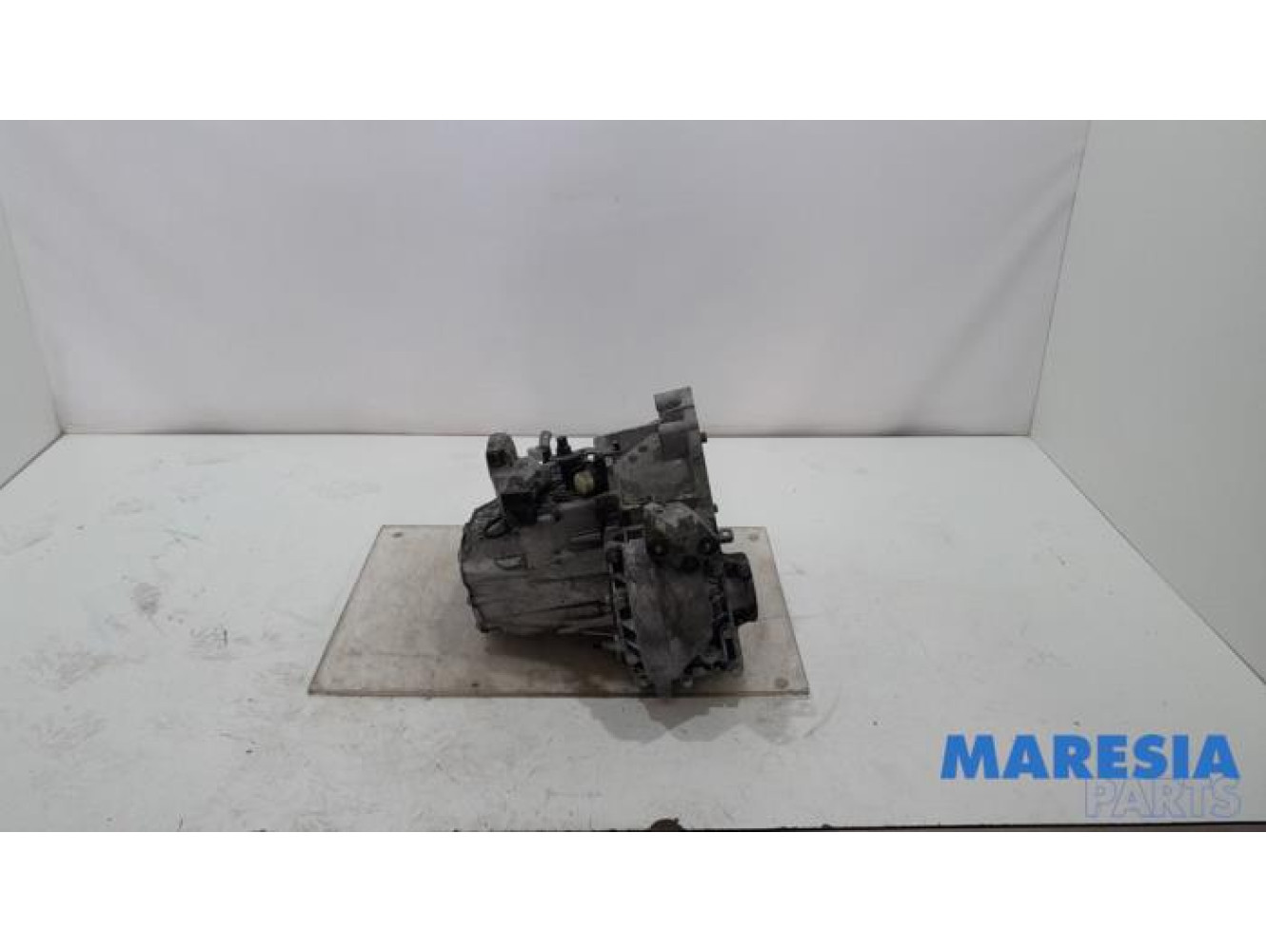 Opel - Vivaro - Gearbox