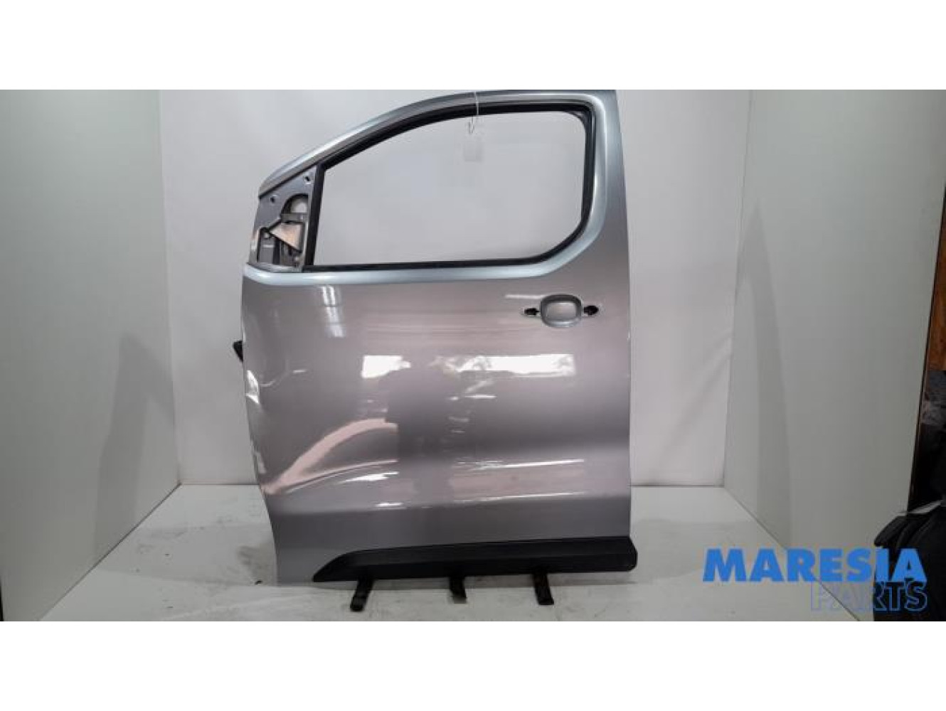 Opel - Vivaro - Portier 2Deurs links