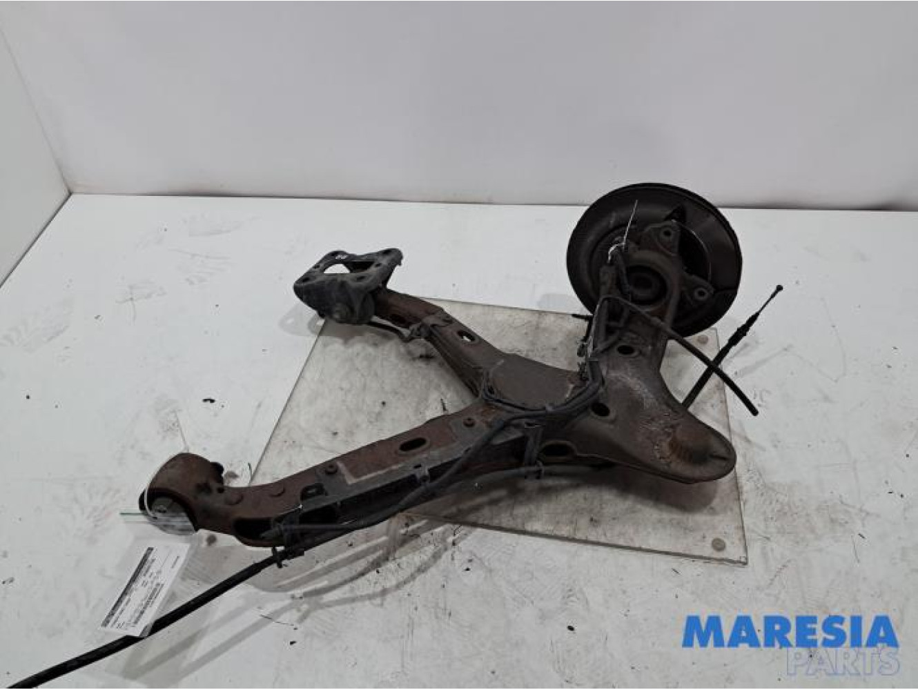 Opel - Vivaro - Draagarm rechts-achter