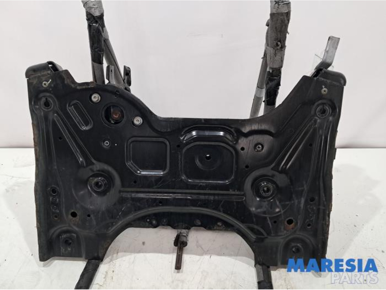 Opel - Vivaro - Subframe
