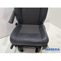 Opel - Vivaro - Seat, left