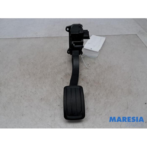 Peugeot - Partner - Gaspedal