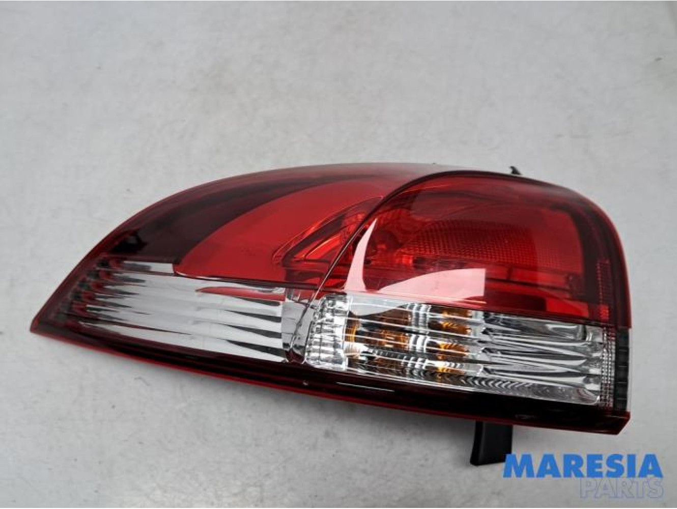Renault - Clio - Achterlicht links