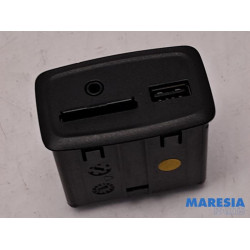 Renault - Clio - Connexion USB