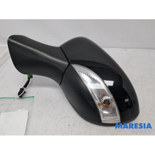 Renault - Clio - Wing mirror, left