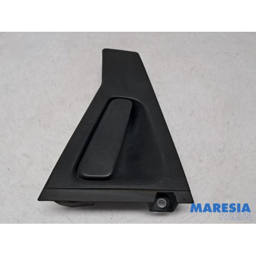 Renault - Clio - Rear door handle 4-door, left