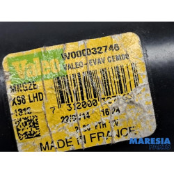 Renault - Clio - Moteur essuie-glace avant