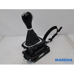Renault - Clio - Gear stick