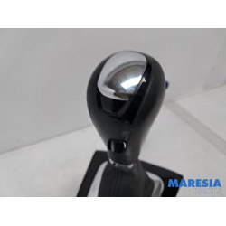 Renault - Clio - Gear stick