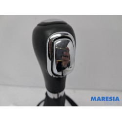 Renault - Clio - Gear stick