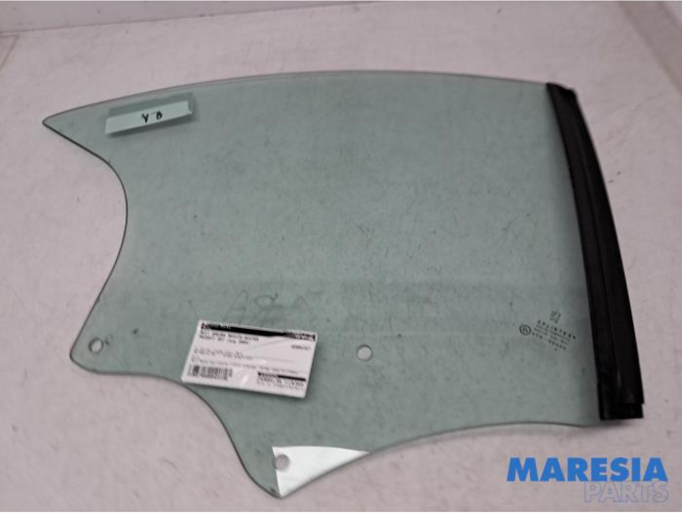 Peugeot - 307 - Vitre 2portes arrière droite