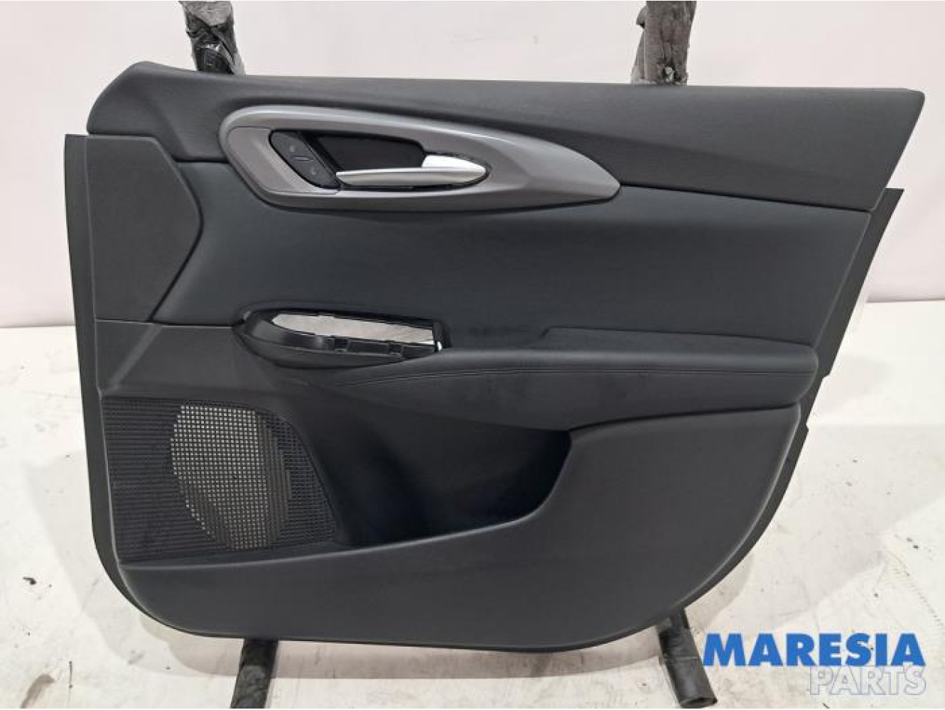 Alfa Romeo - Tonale - Revêtement portière 4portes avant droite