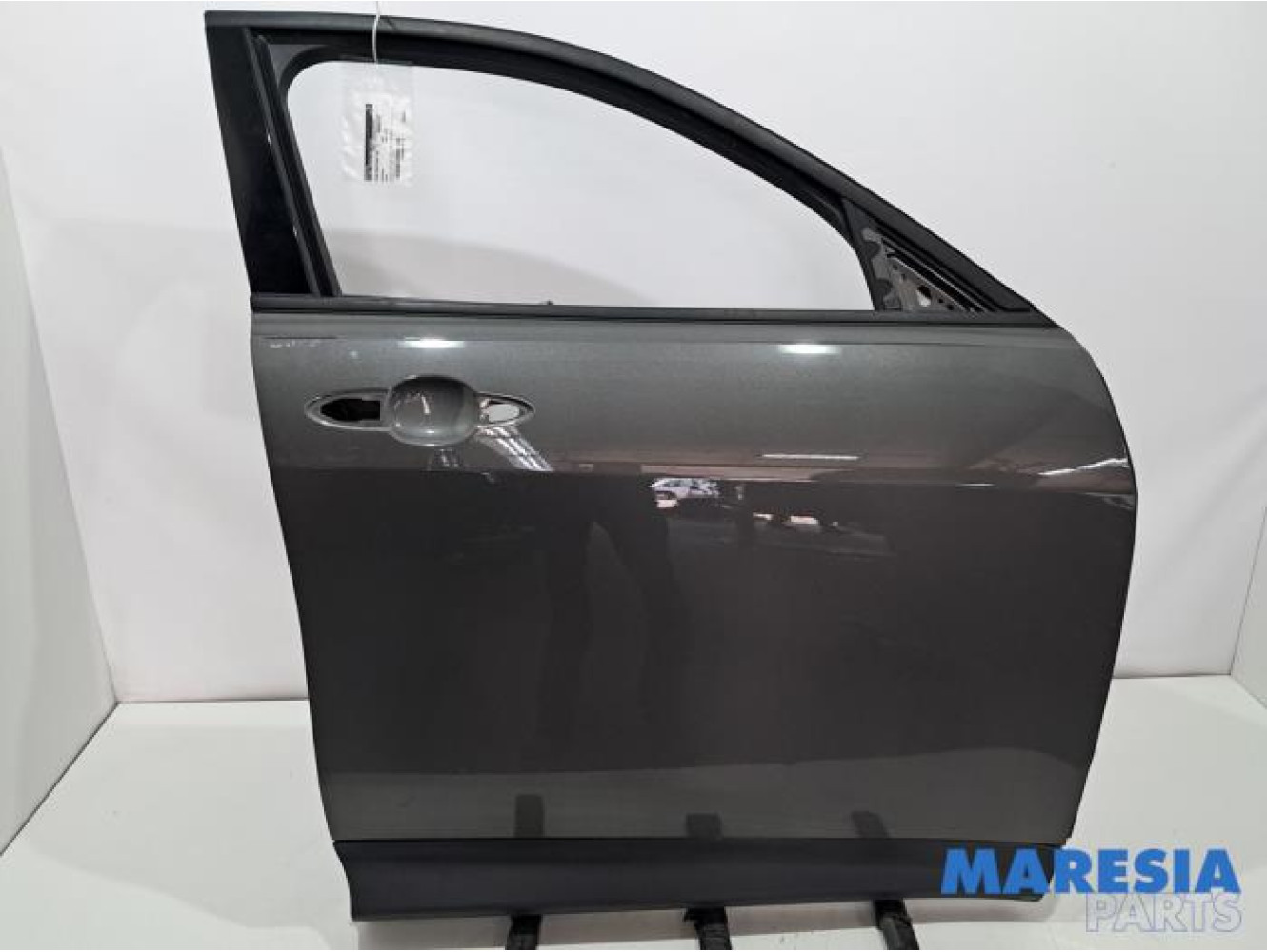 Alfa Romeo - Tonale - Front door 4-door, right