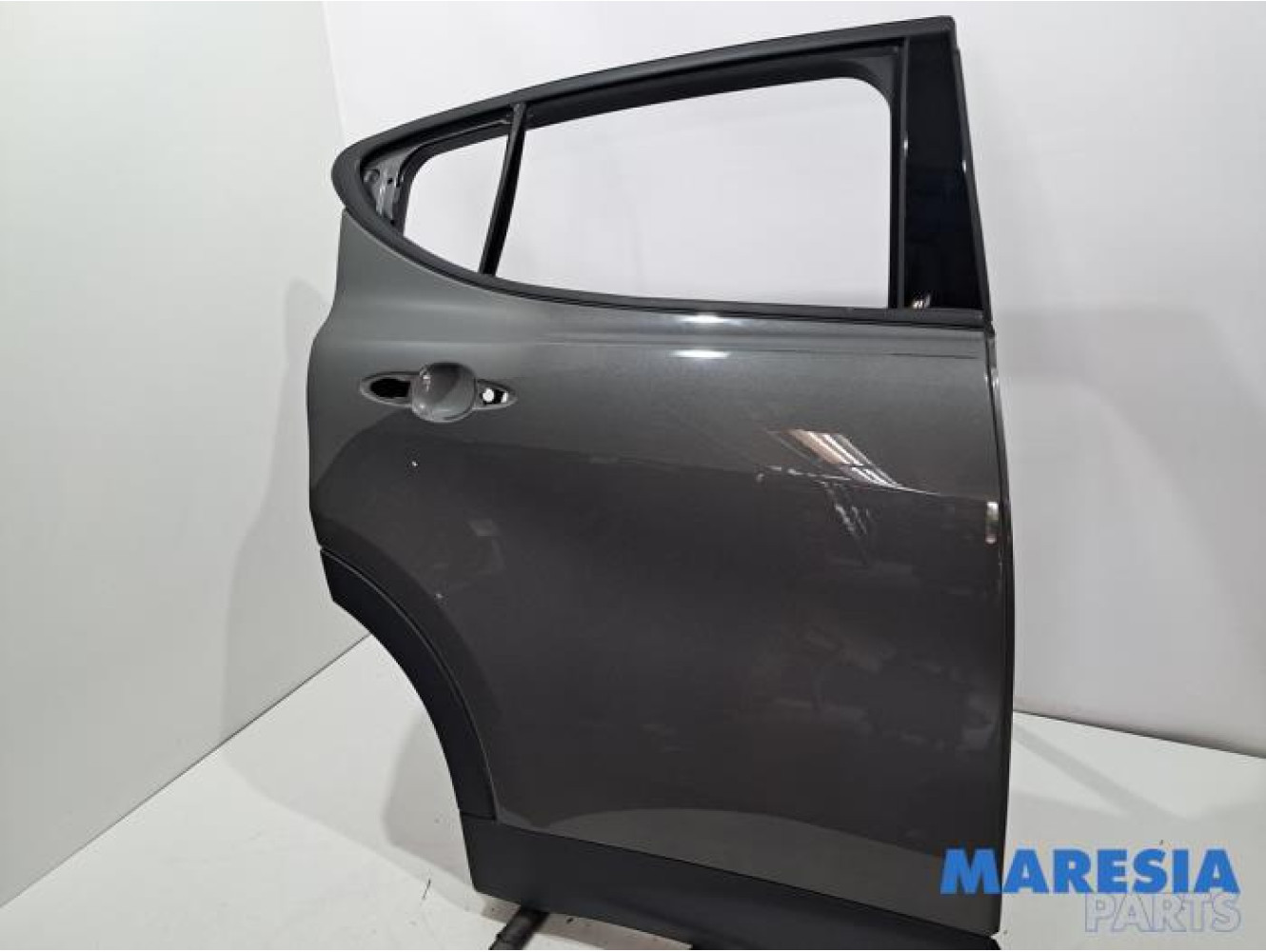 Alfa Romeo - Tonale - Rear door 4-door, right