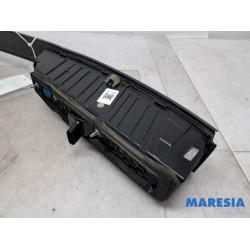 Alfa Romeo - Tonale - Taillight bar left and right