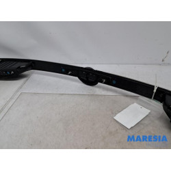 Alfa Romeo - Tonale - Taillight bar left and right