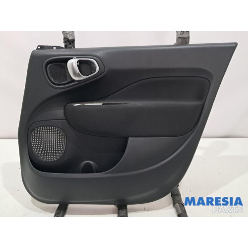 Fiat - 500L - Front door trim 4-door, right