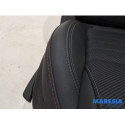 Alfa Romeo - Tonale - Seat, right