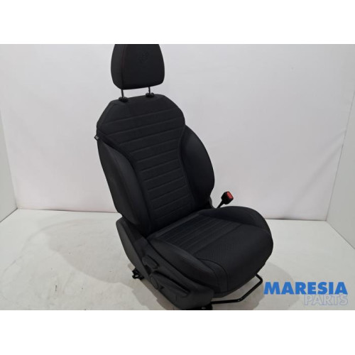 Alfa Romeo - Tonale - Seat, right