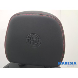 Alfa Romeo - Tonale - Sitz links