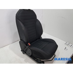 Alfa Romeo - Tonale - Sitz links
