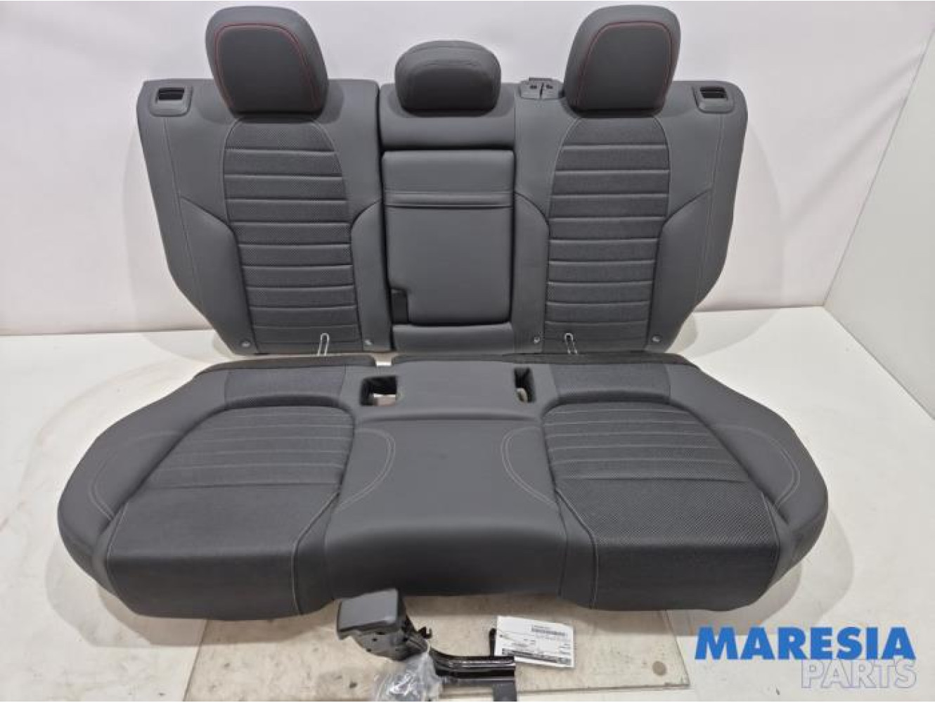 Alfa Romeo - Tonale - Rear bench seat