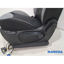 Fiat - 500L - Sitz links