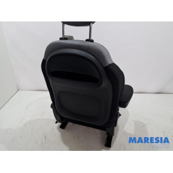 Fiat - 500L - Sitz links