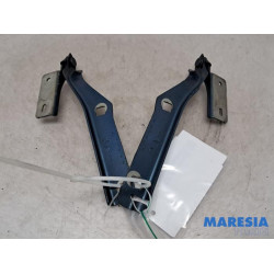 Citroen - Berlingo - Bonnet Hinge