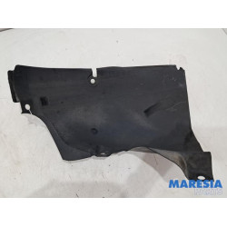 Renault - Clio - Wheel arch liner