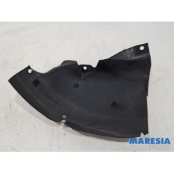 Renault - Clio - Wheel arch liner