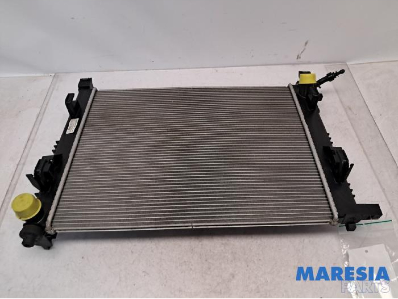 Renault - Clio - Radiateur