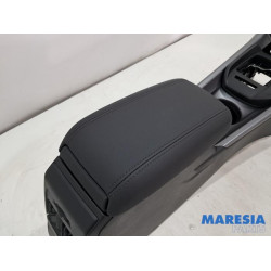 Alfa Romeo - Tonale - Console centrale