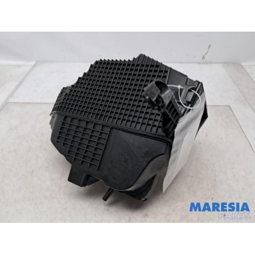 Renault - Clio - Air box