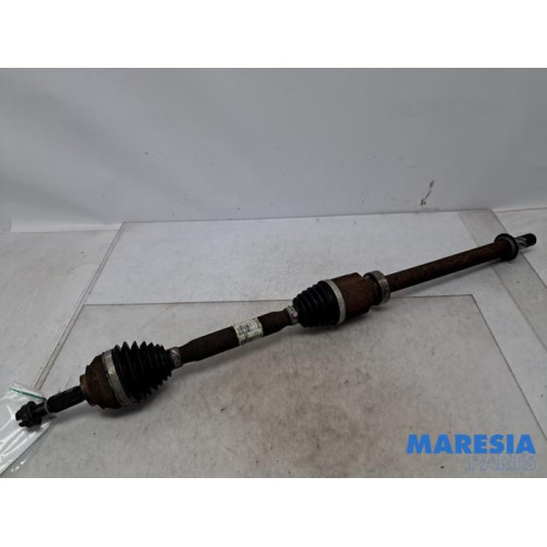 Renault - Clio - Front drive shaft, right