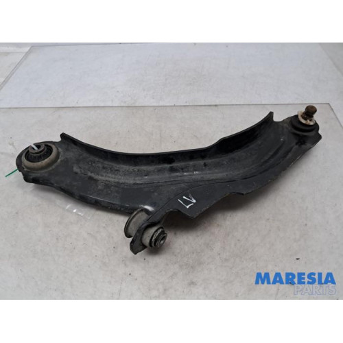 Renault - Clio - Front lower wishbone, left