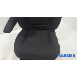 Renault - Trafic - Seat, left