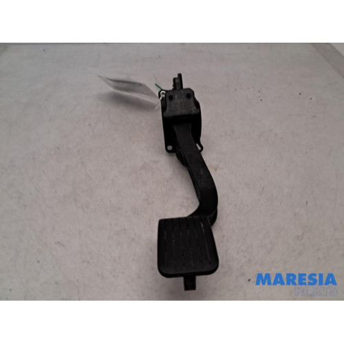 Citroen - Berlingo - Accelerator pedal