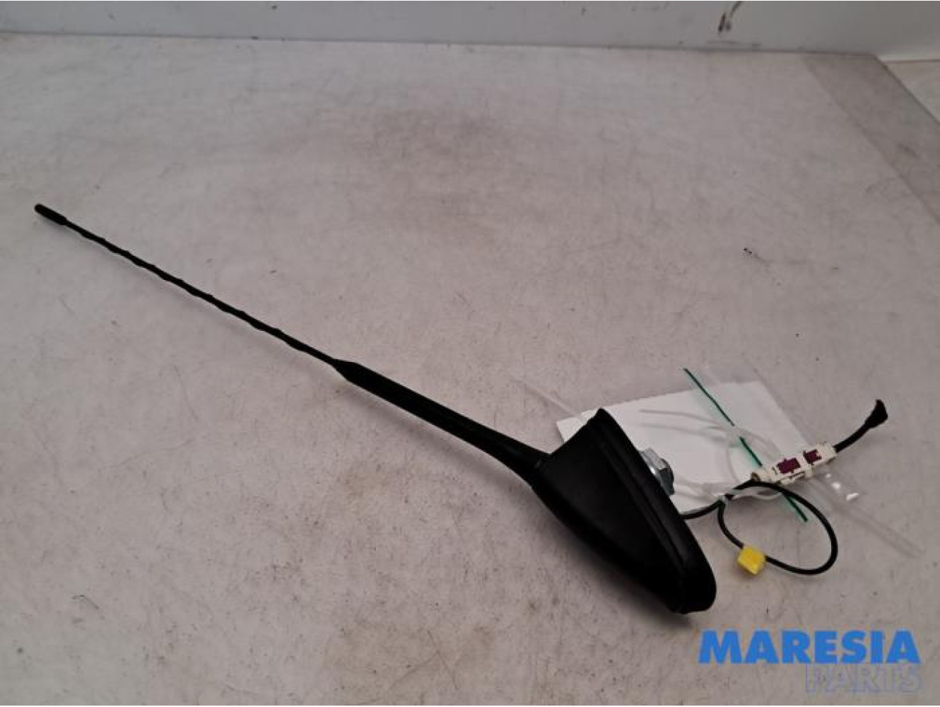 Opel - Vivaro - Antenne