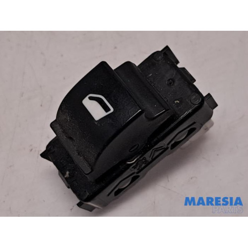 Opel - Vivaro - Electric window switch