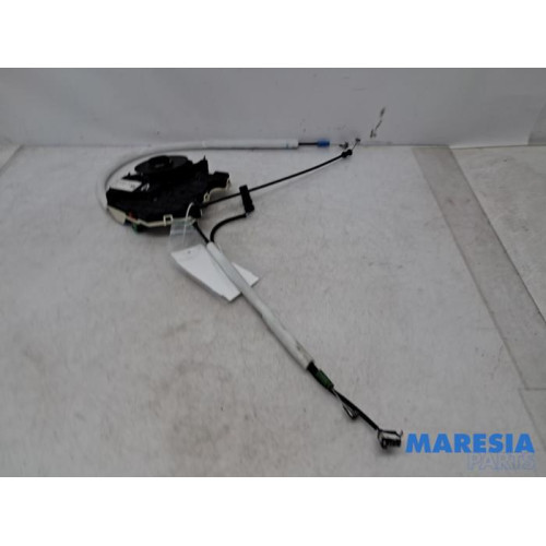 Opel - Vivaro - Minibus/van rear door lock mechanism