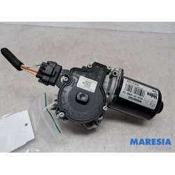 Opel - Vivaro - Front wiper motor