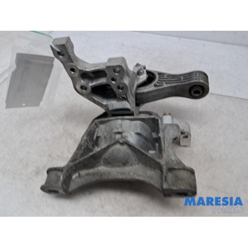 Citroen - Jumpy - Engine mount