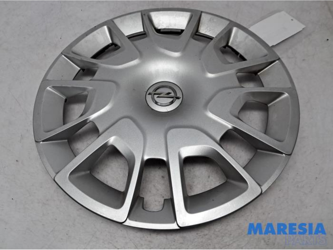 Opel - Combo - Wheel cover (spare)