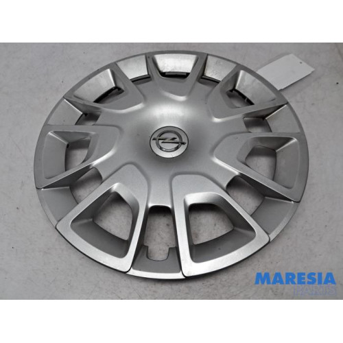 Opel - Combo - Wheel cover (spare)