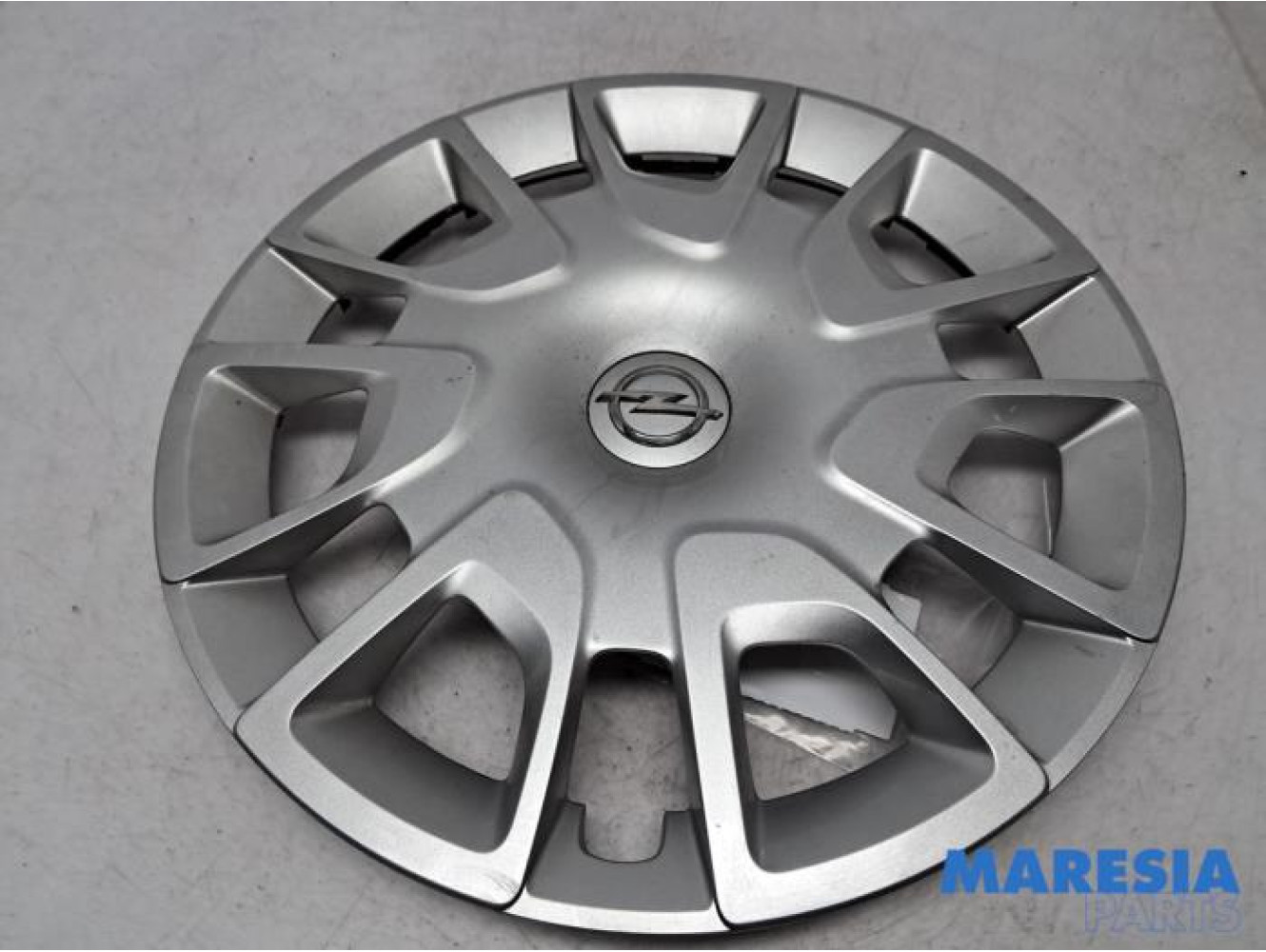 Opel - Combo - Wheel cover (spare)